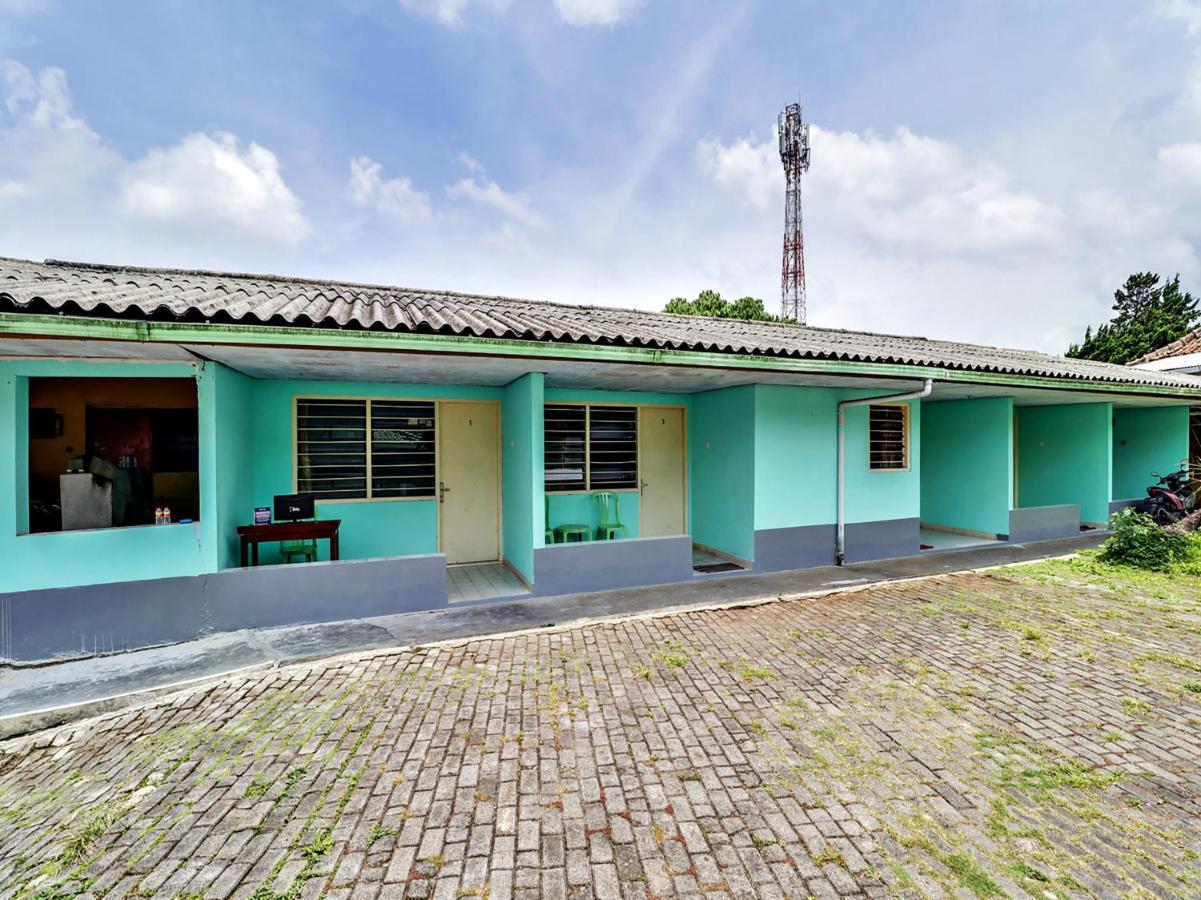 Spot On 90003 Villa Tawang Cianjur Bagian luar foto